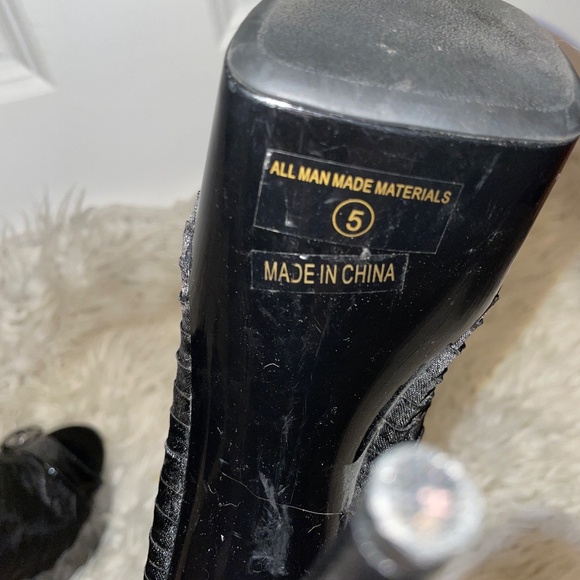 Ellie E-609-Somi 6" sexy peep-toe bootie w/ black satin ruching platform Size 5 - Picture 7 of 7